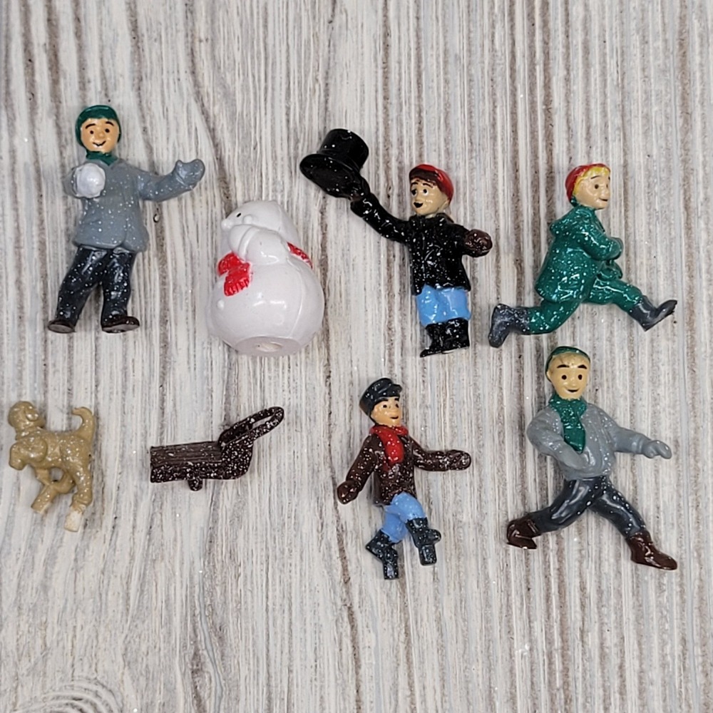 8 Pc Children Playing Snowman‎ Christmas Magic of Mainstreet Trendmasters 1997